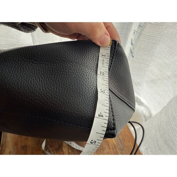 Pebbled Vegan Leather Drawstring Detachable Strap Bucket Bag Black - Picture 4 of 8